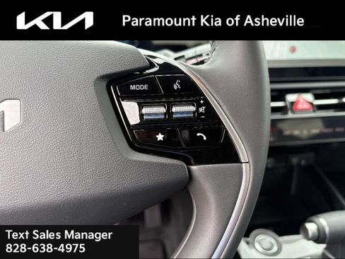 New 2025 Kia Niro EX image 12