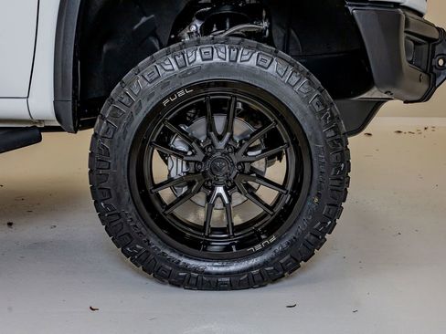 Used 2026 GMC Sierra 1500 AT4X AWD/4WD image 12