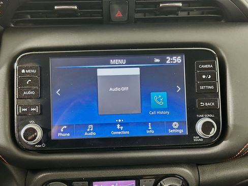 Used 2021 Nissan Kicks SR w/ SR Premium Package FWD image 19