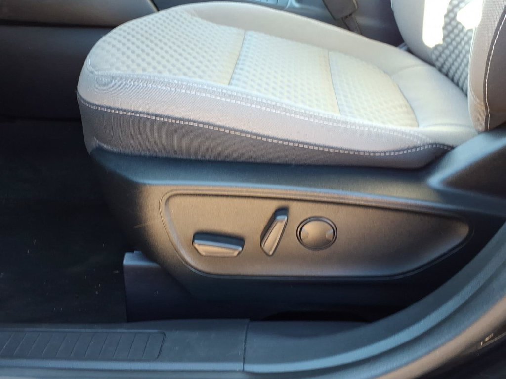 Certified 2020 Ford Escape SE AWD/4WD image 15