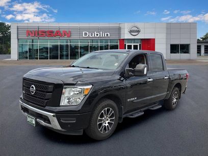 Used 2021 Nissan Titan SV w/ SV Convenience Package