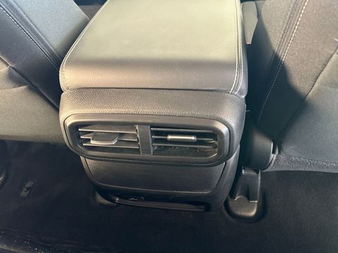 Used 2025 Honda Ridgeline Sport image 19