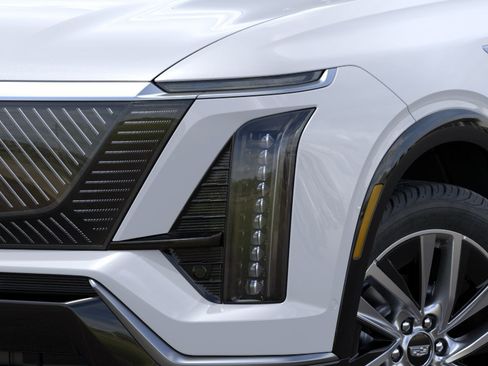 New 2027 Cadillac Vistiq Luxury AWD/4WD image 10
