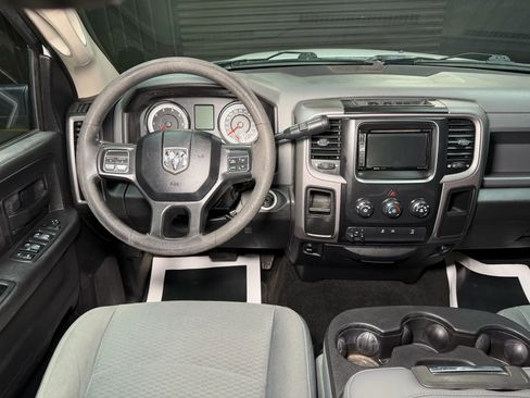 Used 2017 RAM 2500 Tradesman w/ Chrome Appearance Group image 25