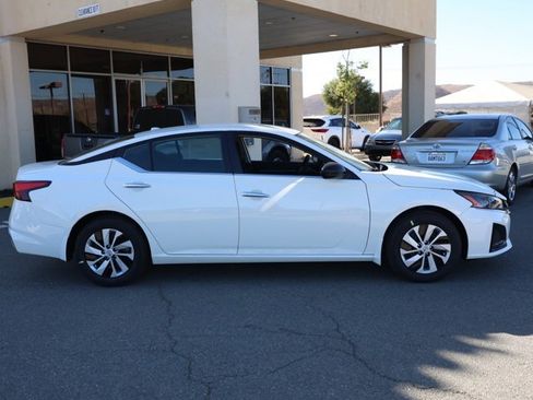 New 2025 Nissan Altima 2.5 S image 3