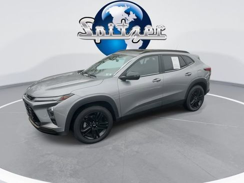 Certified 2024 Chevrolet Trax ACTIV w/ Sunroof Package image 4