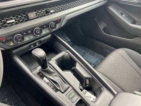 Used 2023 Honda Accord EX image 19