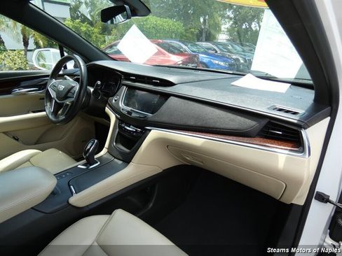 Used 2017 Cadillac XT5 Luxury image 45