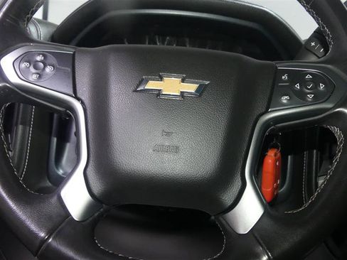 Used 2018 Chevrolet Silverado 1500 LTZ AWD/4WD image 30