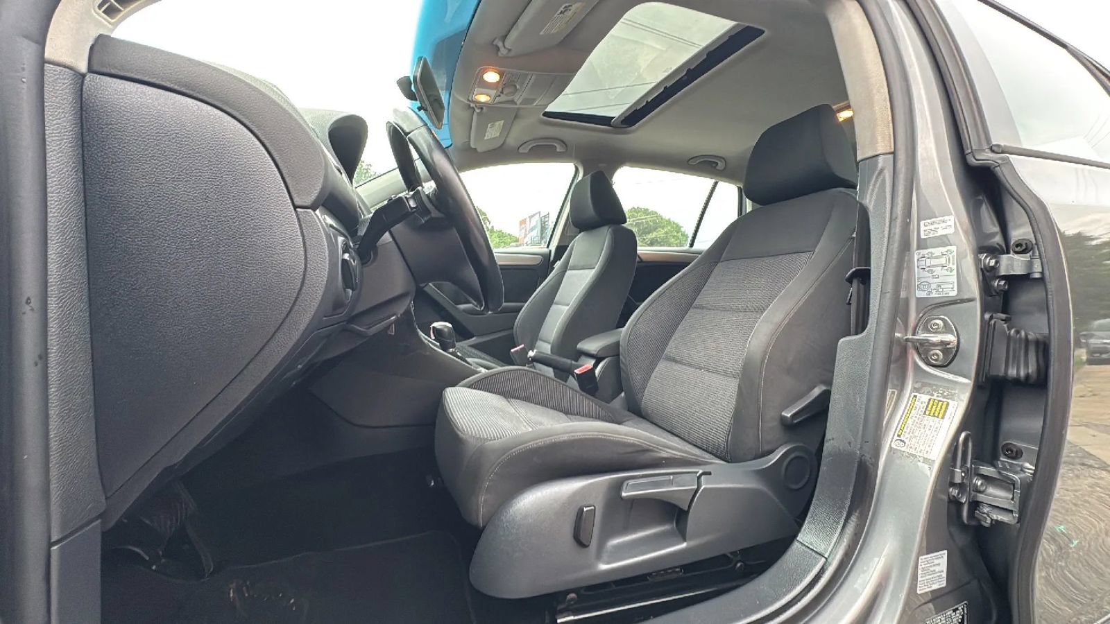 Used 2013 Volkswagen Golf TDI FWD image 10