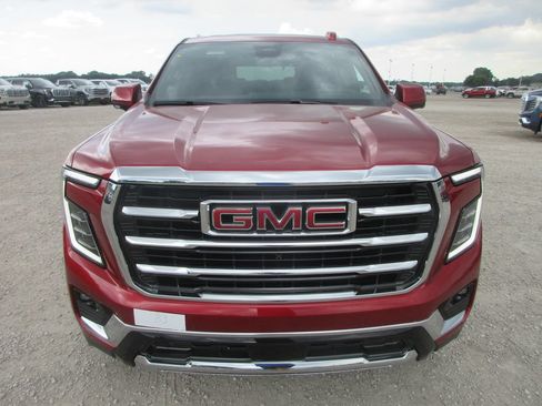 New 2026 GMC Yukon Elevation w/ Elevation Premium Package AWD/4WD image 10