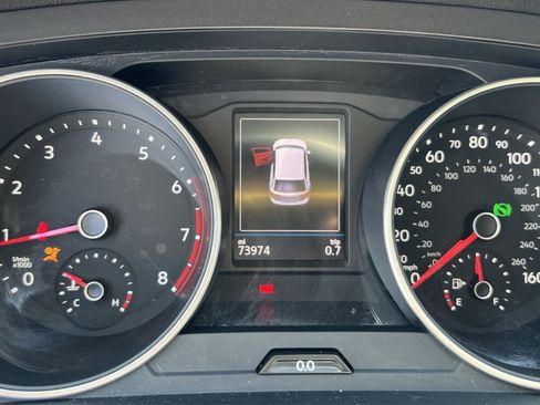 Used 2021 Volkswagen Tiguan SE AWD/4WD image 15