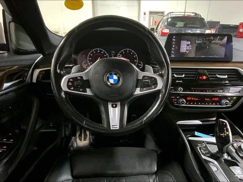 Used 2019 BMW M550i xDrive M550i xDrive w/ Premium Package image 6