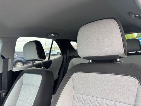 Used 2024 Chevrolet Equinox LT FWD image 12