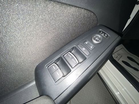 Used 2024 Honda Civic LX image 13