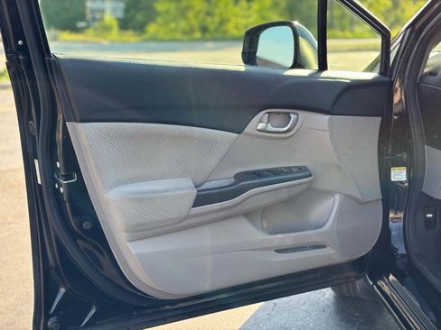 Used 2013 Honda Civic LX image 10