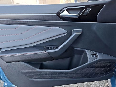 Certified 2025 Volkswagen Jetta GLI Autobahn image 13