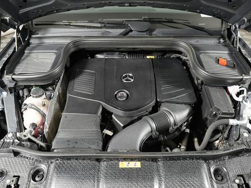 Certified 2025 Mercedes-Benz GLE 450e 4MATIC image 36