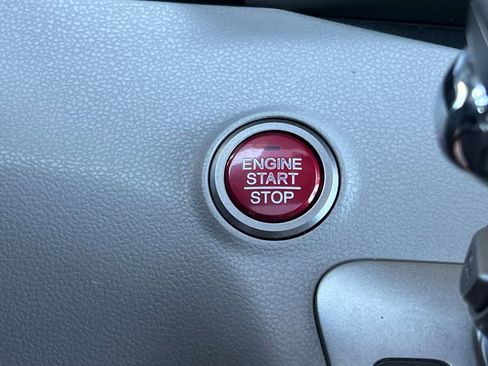 Used 2014 Honda Odyssey Touring Elite image 23