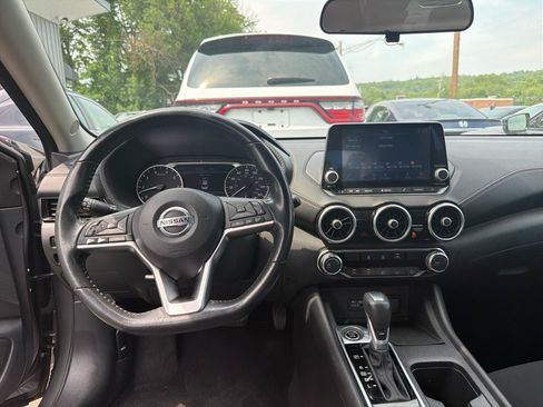 Used 2022 Nissan Sentra SV FWD image 21