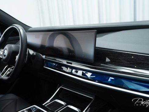 Used 2023 BMW 740i 740i w/ Parking Assistance Package image 43