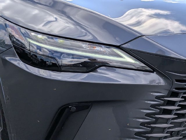 Used 2025 Lexus RX 350 Premium Plus w/ Convenience Package FWD image 9