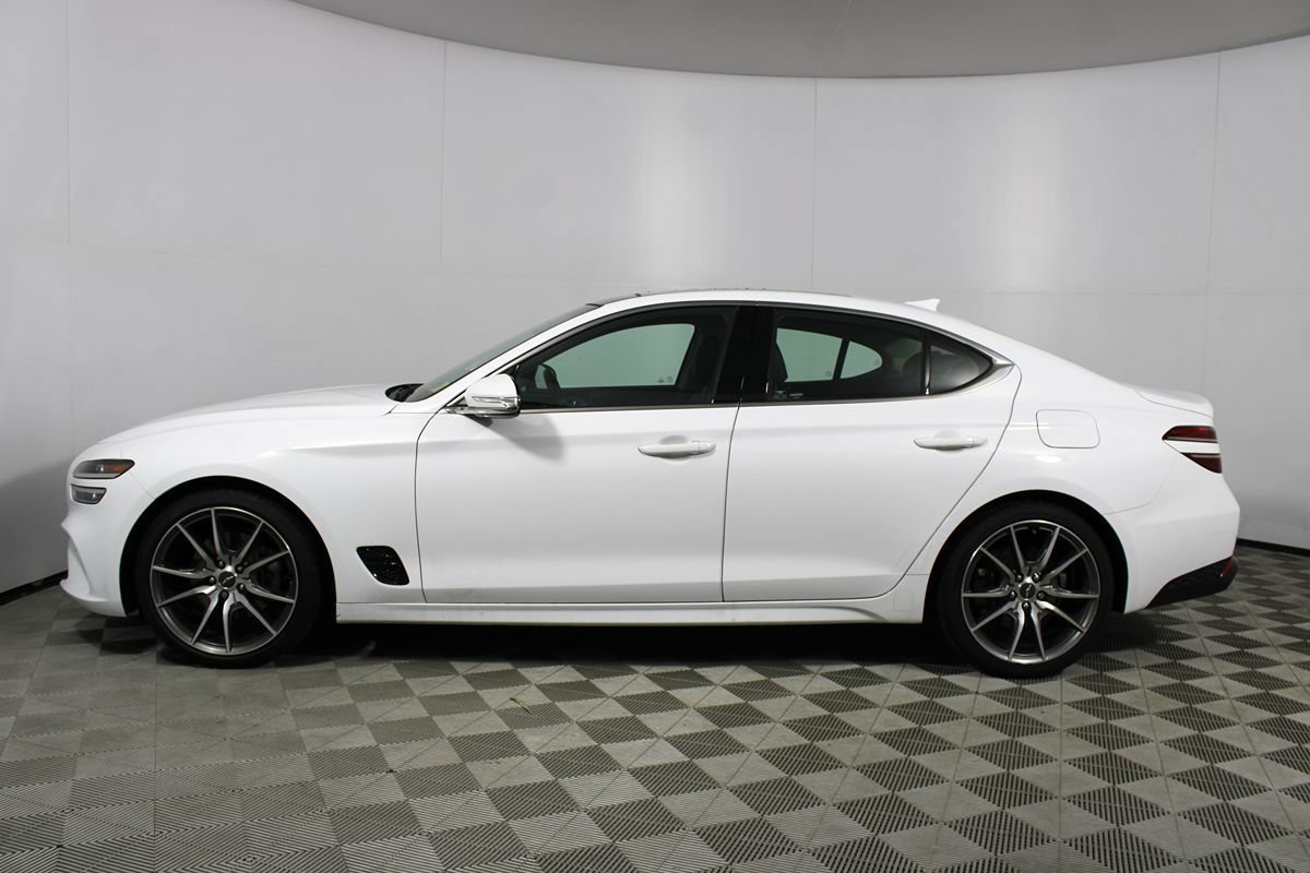 Used 2022 Genesis G70 2.0T w/ Prestige Package RWD image 34