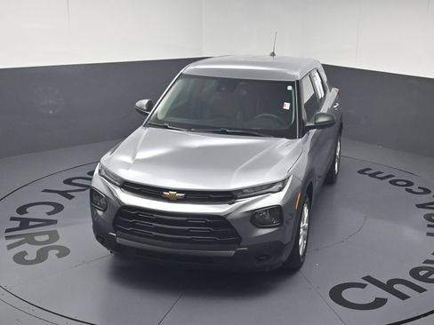 Used 2023 Chevrolet TrailBlazer LS FWD image 30