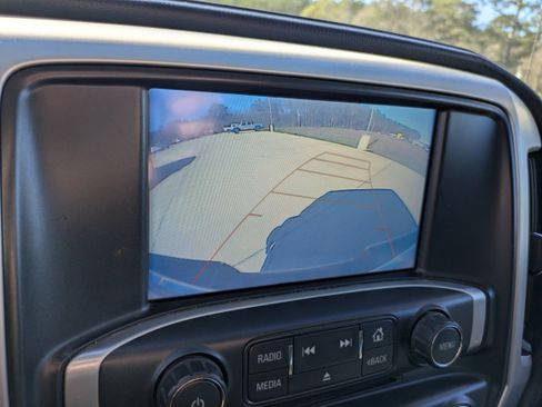 Used 2018 GMC Sierra 1500 SLE w/ SLE Value Package image 19