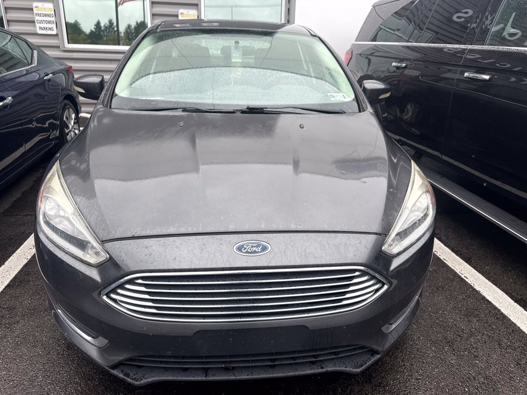 Used 2018 Ford Focus Titanium FWD image 2
