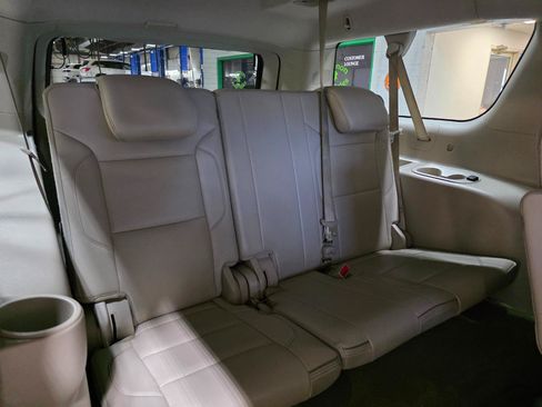 Used 2017 GMC Yukon XL Denali w/ Open Road Package AWD/4WD image 27