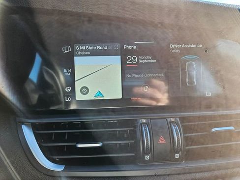 Used 2022 Alfa Romeo Giulia Sprint image 12