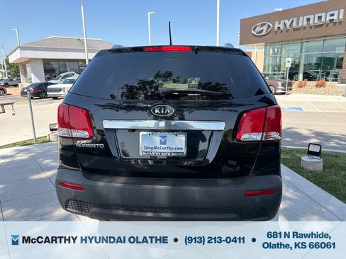 Used 2012 Kia Sorento LX w/ Convenience Pkg FWD image 13