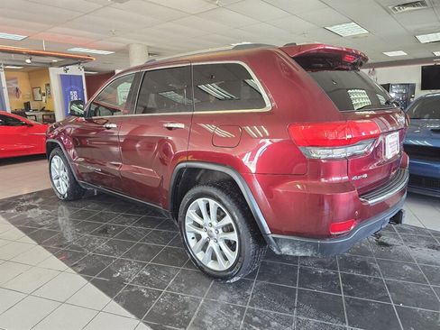 Used 2017 Jeep Grand Cherokee Limited w/ Trailer Tow Group IV image 6