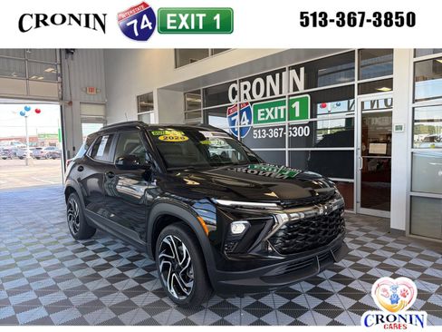 Used 2026 Chevrolet TrailBlazer RS w/ Convenience Package AWD/4WD image 1