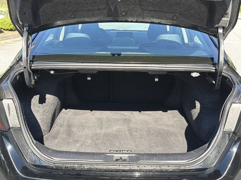 Used 2024 Nissan Altima 2.5 SV AWD/4WD image 25