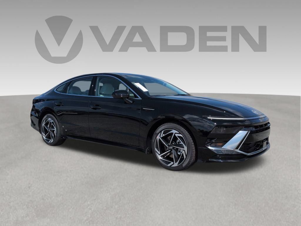 New 2026 Hyundai Sonata SEL FWD image 1