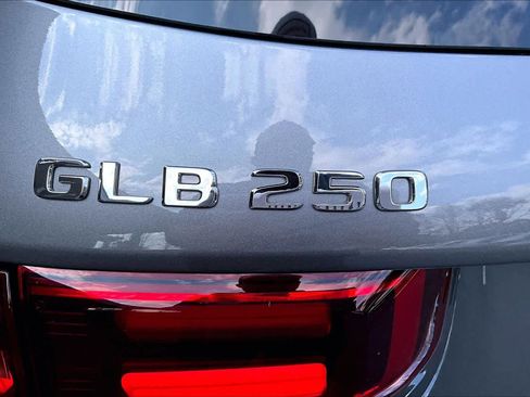 Used 2026 Mercedes-Benz GLB 250 4MATIC image 30