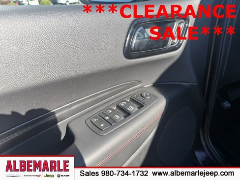 Used 2024 Dodge Durango GT image 13