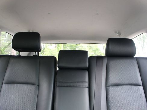 Used 2019 Toyota 4Runner Limited AWD/4WD image 35