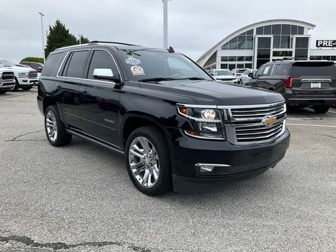 Used 2020 Chevrolet Tahoe Premier w/ Premier Plus Edition AWD/4WD image 3