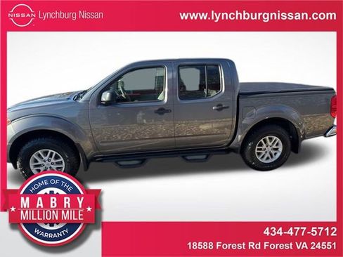 Used 2021 Nissan Frontier SV image 1