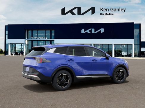 New 2026 Kia Sportage EX FWD image 6