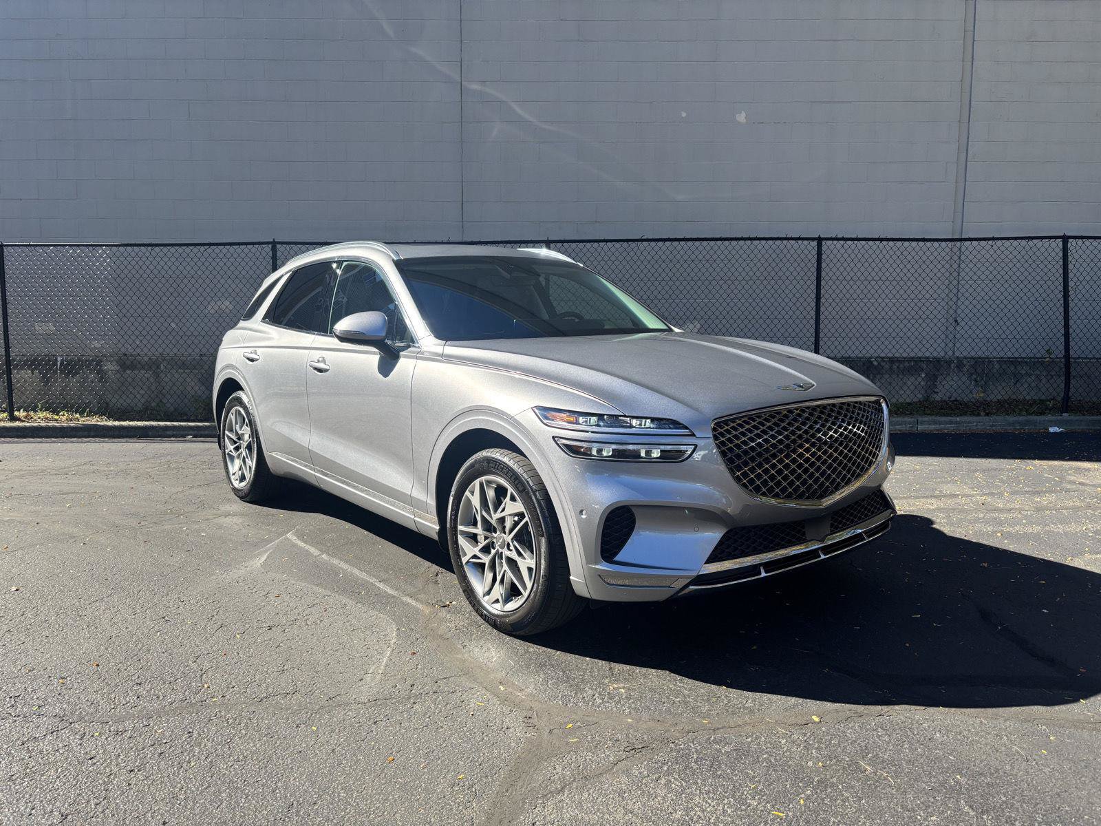 Used 2023 Genesis GV70 2.5T w/ Advanced Package AWD/4WD image 1