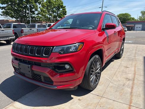 Used 2023 Jeep Compass Limited AWD/4WD image 7