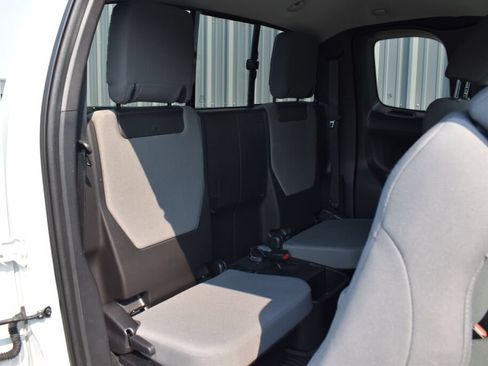 Certified 2020 Toyota Tacoma SR w/ SR Convenience Package AWD/4WD image 25