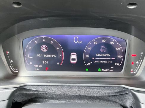 Used 2024 Honda Accord EX image 25