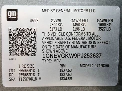 Used 2023 Chevrolet Traverse LT w/ LPO, Cargo Package AWD/4WD image 24