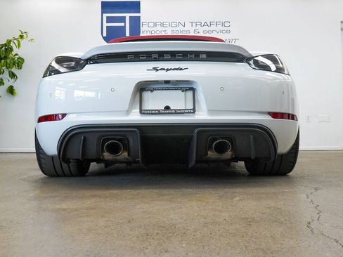 Used 2020 Porsche 718 Boxster Spyder RWD image 51
