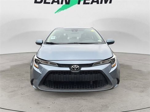 Used 2020 Toyota Corolla LE image 3